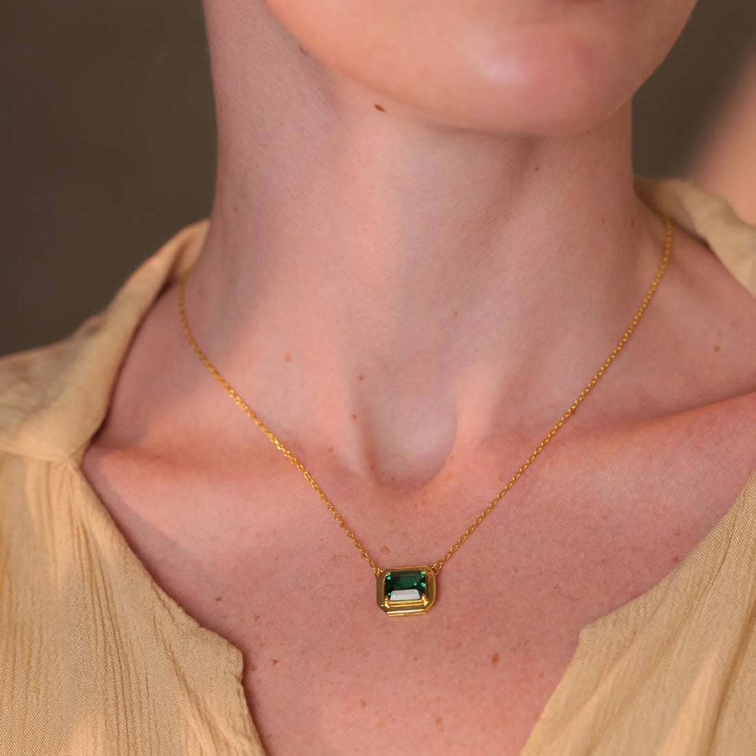 Solitaire Verde Necklace